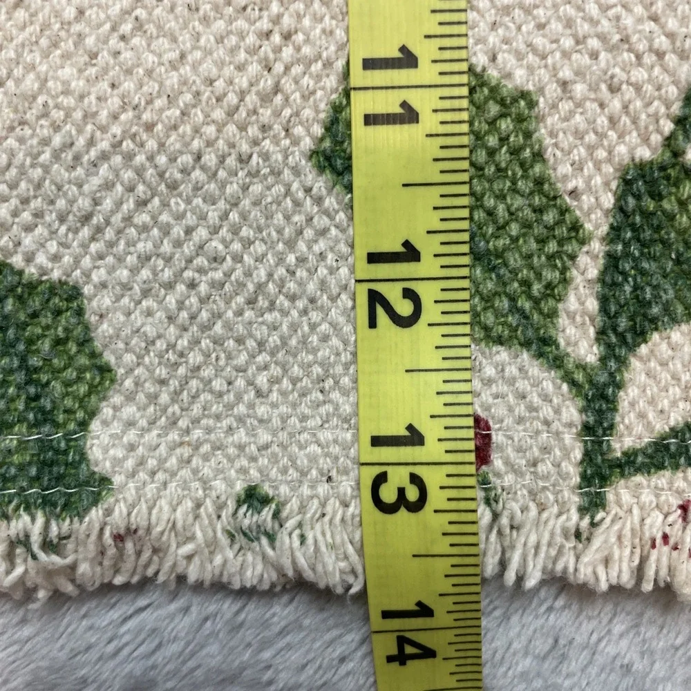 Christmas Holly Placemats (7) Burlap Look Fringe Berry Nicole Miller Holiday‎